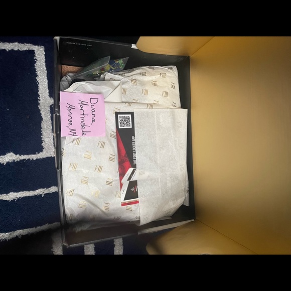 Jordan Confetti Sneakers NWT - Picture 8 of 9